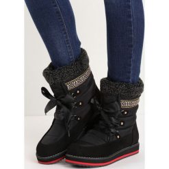 Czarne Śniegowce Engild. Czarne buty zimowe damskie Born2be, z materiału, przed kolano. Za 64,99 zł.