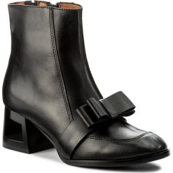 Botki EVA MINGE - Jessenia 2R 17SF1372249EF 101. Czarne botki damskie na obcasie marki Eva Minge, ze skóry. W wyprzedaży za 309,00 zł.