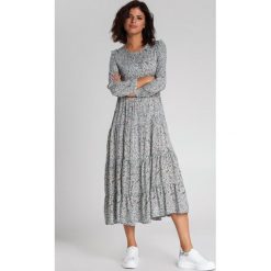 Miętowa Sukienka Winterborne. Zielone sukienki damskie Renee, s, bez wzorów, bez kołnierzyka, bez rękawów, midi. Za 129,99 zł.