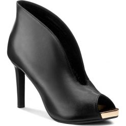 Buty zimowe damskie: Szpilki CARINII – B3879 E50-000-000-C17
