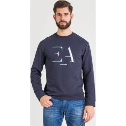 BLUZA emporio armani. Bluzy męskie Emporio Armani, m, bez wzorów, bez kołnierzyka, bez rękawów, bez kaptura. W wyprzedaży za 903,20 zł.