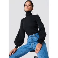 Samsoe & Samsoe Sweter z golfem Lua - Black. Czarne golfy damskie Samsøe & Samsøe, w prążki, z dzianiny. Za 404,95 zł.