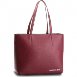 Torebka CALVIN KLEIN - Ultra Light Zipper K40K400622 238. Czerwone torebki klasyczne damskie Calvin Klein, ze skóry ekologicznej. Za 599,00 zł.