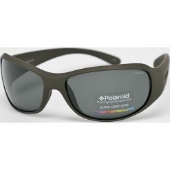 Polaroid - Okulary P7228. Czarne okulary przeciwsłoneczne męskie marki Polaroid, z materiału, prostokątne. W wyprzedaży za 219,90 zł.