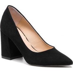 Półbuty SOLO FEMME - 75403-89-020/000-04-00 Czarny. Czarne półbuty damskie Solo Femme, bez wzorów, ze skóry, eleganckie, bez obcasa, na obcasie, bez zapięcia. W wyprzedaży za 239,00 zł.