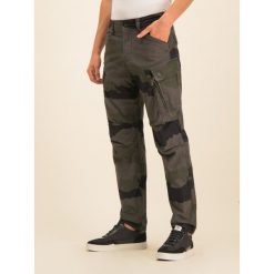 Spodnie materiałowe G-Star Raw Roxic Cargo D14020-B560-A696. Zielone jeansy męskie G-Star RAW, m, bez wzorów, z jeansu, retro. W wyprzedaży za 319,00 zł.