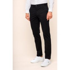 Spodnie materiałowe Lacoste HH9553. Czarne jeansy męskie Lacoste, m, bez wzorów, z elastanu. W wyprzedaży za 289,00 zł.