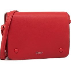 Torebka GABOR - 8321.40 Red. Czerwone listonoszki damskie Gabor, bez wzorów, ze skóry ekologicznej, bez dodatków. W wyprzedaży za 259,00 zł.