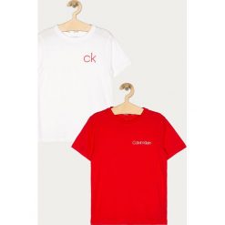 Calvin Klein Underwear - T-shirt dziecięcy 128-176 cm (2 pack). T-shirty chłopięce Calvin Klein Underwear, z nadrukiem, z bawełny, bez rękawów. Za 139,90 zł.