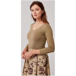 Bluzka Inzolia khaki XXS zielony. Zielone bluzki damskie Marie Zélie, s, w paski, z elastanu, bez kołnierzyka, z długim rękawem. Za 127,00 zł.