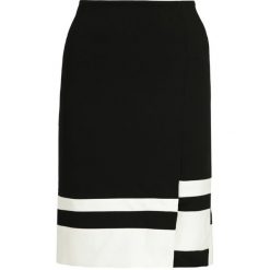 Spódnica ołówkowa DKNY P9AN7A0Z. Czarne spódniczki damskie DKNY, bez wzorów, z elastanu, midi, ołówkowe. W wyprzedaży za 259,00 zł.