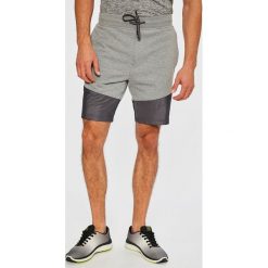 Under Armour - Szorty. Szare spodenki sportowe męskie Under Armour, m, bez wzorów, z bawełny, sportowe. W wyprzedaży za 179,90 zł.
