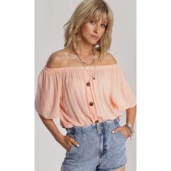 Łososiowa Bluzka Sheirenna. Różowe bluzki damskie Renee, xl, bez wzorów, bez kołnierzyka, bez rękawów. Za 69,99 zł.