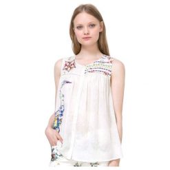 Desigual Bluzka Damska Circinus L Kremowy. Białe bluzki damskie Desigual, l, bez wzorów, bez kołnierzyka, bez rękawów. W wyprzedaży za 157,00 zł.