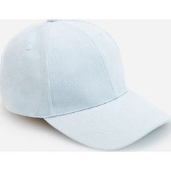 Jeansowa czapka z daszkiem - Niebieski. Niebieskie czapki damskie Reserved, bez wzorów, z jeansu. Za 39,99 zł.