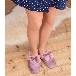 Kapcie damskie Natural Style NS-243 Różowe. Różowe kapcie damskie NATURAL STYLE, z bawełny. Za 39,00 zł.
