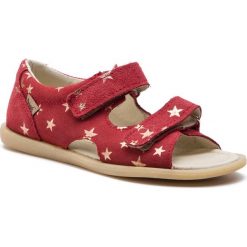 Sandały MRUGAŁA - Flo 1305/9-23 Ruby Stars. Czerwone sandały dziewczęce Mrugała, ze skóry, bez zapięcia. W wyprzedaży za 179,00 zł.
