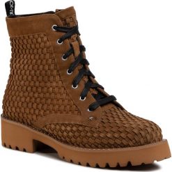 Trapery LIU JO - Pink 113 SA0097 PX002 Tan S1800. Pomarańczowe trapery damskie Liu Jo, ze skóry, klasyczne, bez obcasa, bez zapięcia. W wyprzedaży za 859,00 zł.