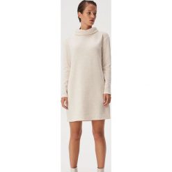 Sukienka bluza z golfem - Kremowy. Białe bluzy damskie Sinsay, s, bez wzorów, bez rękawów, bez kaptura. Za 59,99 zł.