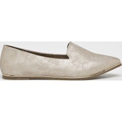 Vero Moda - Baleriny. Różowe baleriny damskie Vero Moda, bez wzorów, z gumy, bez obcasa. W wyprzedaży za 59,90 zł.