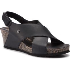 Sandały PANAMA JACK - Valeska Basics B2 Nergo/Black. Czarne klapki damskie marki Panama Jack, bez wzorów, ze skóry, bez obcasa, na obcasie. Za 469,00 zł.