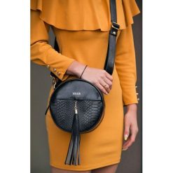 Skórzana listonoszka damska kółko Lauren FL17 czarna - Czarny. Czarne listonoszki damskie w paski, ze skóry, eleganckie. Za 299,99 zł.