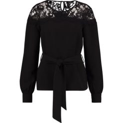 YAS YASADDY LS TOP Bluzka black. Czarne bluzki damskie marki YAS, z materiału. W wyprzedaży za 125,95 zł.