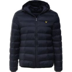 Lyle & Scott LIGHTWEIGHT PUFFER Kurtka przejściowa dark navy. Niebieskie kurtki męskie marki Lyle & Scott, s, bez wzorów, z nylonu, bez kaptura. Za 629,00 zł.