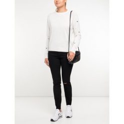 Sweter Emporio Armani 6G2MTE 2M23Z 0101. Białe swetry damskie Emporio Armani, m, bez wzorów, z wełny, klasyczne, bez rękawów, bez kaptura. W wyprzedaży za 499,00 zł.