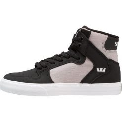 Supra KIDS VAIDER Tenisówki i Trampki wysokie black/light grey/white. Szare tenisówki męskie marki Supra, ze skóry. Za 269,00 zł.