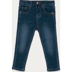 Guess Jeans - Jeansy dziecięce 92-122 cm. Niebieskie jeansy dziewczęce Guess Jeans, z aplikacjami, z elastanu. Za 179,90 zł.