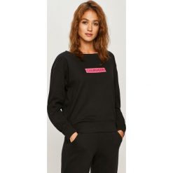 Calvin Klein Performance - Bluza. Czarne bluzy damskie Calvin Klein Performance, s, z nadrukiem, z elastanu, z długim rękawem, długie, bez kaptura. Za 329,90 zł.