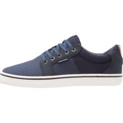 Trampki męskie: Jack & Jones JFWBANDA MIX Tenisówki i Trampki navy blazer