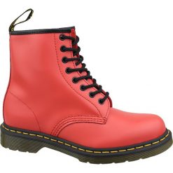 Dr. Martens 1460W 24614636. Czerwone buty trekkingowe damskie Dr. Martens, na zimę. W wyprzedaży za 599,99 zł.