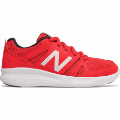 New Balance YK570OR. Czerwone buciki niemowlęce New Balance, z gumy, bez zapięcia. Za 199,99 zł.