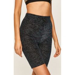 Desigual Sport - Szorty. Czarne spodenki sportowe damskie Desigual Sport, s, bez wzorów, z elastanu, sportowe. Za 249,90 zł.