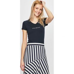 Emporio Armani - T-shirt. Białe bluzki damskie Emporio Armani, m, z aplikacjami, z elastanu, bez kołnierzyka. Za 189,90 zł.