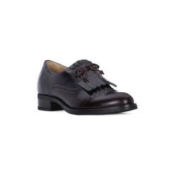 Derby Nero Giardini NERO GIARDINI PRINCE BORDO. Czerwone półbuty damskie Nero Giardini, bez wzorów, bez obcasa, bez zapięcia. Za 432,90 zł.