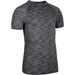 Koszulka kompresyjna do treningu siłowego. Szare koszulki męskie DOMYOS, xl, bez wzorów, z elastanu, bez kołnierzyka, bez rękawów. Za 44,99 zł.