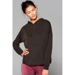 Bluza z kapturem Athleisure - Szary. Szare bluzy damskie z kapturem marki Mohito, s. Za 89,99 zł.