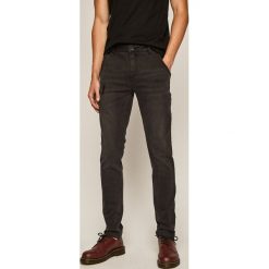 Medicine - Jeansy Hip & Raw. Czarne jeansy męskie MEDICINE. W wyprzedaży za 129,90 zł.