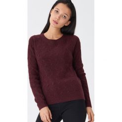 Sweter z ozdobnym splotem - Bordowy. Czerwone swetry damskie House, s, bez wzorów, ze splotem, bez rękawów, bez kaptura. Za 69,99 zł.