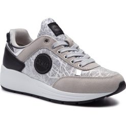 Sneakersy COLMAR - Travis Punk 139 Silver. Szare półbuty damskie Colmar, z zamszu. Za 549,99 zł.