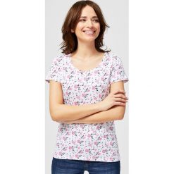 Bluzka typu oversize. Bluzki damskie Moodo, s, bez wzorów, bez kołnierzyka, bez rękawów. Za 19,99 zł.