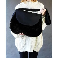 Torebki klasyczne damskie: New fur