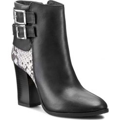 Botki OLEKSY - 250 575/388. Czarne buty zimowe damskie Oleksy, ze skóry, na obcasie. W wyprzedaży za 269,00 zł.
