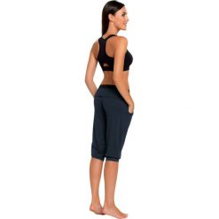Gwinner Spodnie damskie Loose Sport Capri Nair czarne r. XXL (424522010000). Czarne spodnie sportowe damskie marki Gwinner, xxl. Za 87,80 zł.