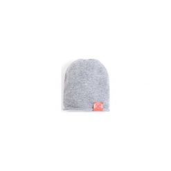 Szara Beanie Avantura. Zielone czapki damskie marki Avantura, z aplikacjami. Za 59,00 zł.