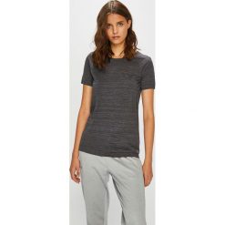 Under Armour - Top. Szare bluzki oversize marki Under Armour, s, z poliesteru, z okrągłym kołnierzem. W wyprzedaży za 99,90 zł.