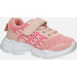 Różowe buty sportowe na rzep casu 20p10/p. Różowe buty dziewczęce sportowe Casu, bez wzorów, bez zapięcia. Za 39,99 zł.